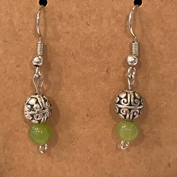 💐5/25 jade glass stone silver bead dangle dainty - Picture 1 of 7